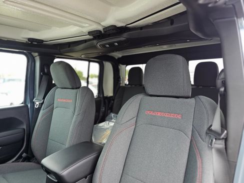 New 2026 Jeep Gladiator Sport AWD/4WD image 23
