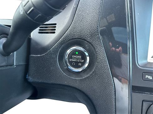 Used 2018 Ford Explorer XLT w/ Equipment Group 202A image 35