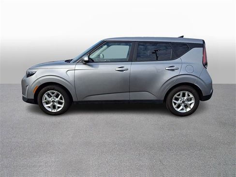 Used 2024 Kia Soul LX w/ Option Group 015 image 7