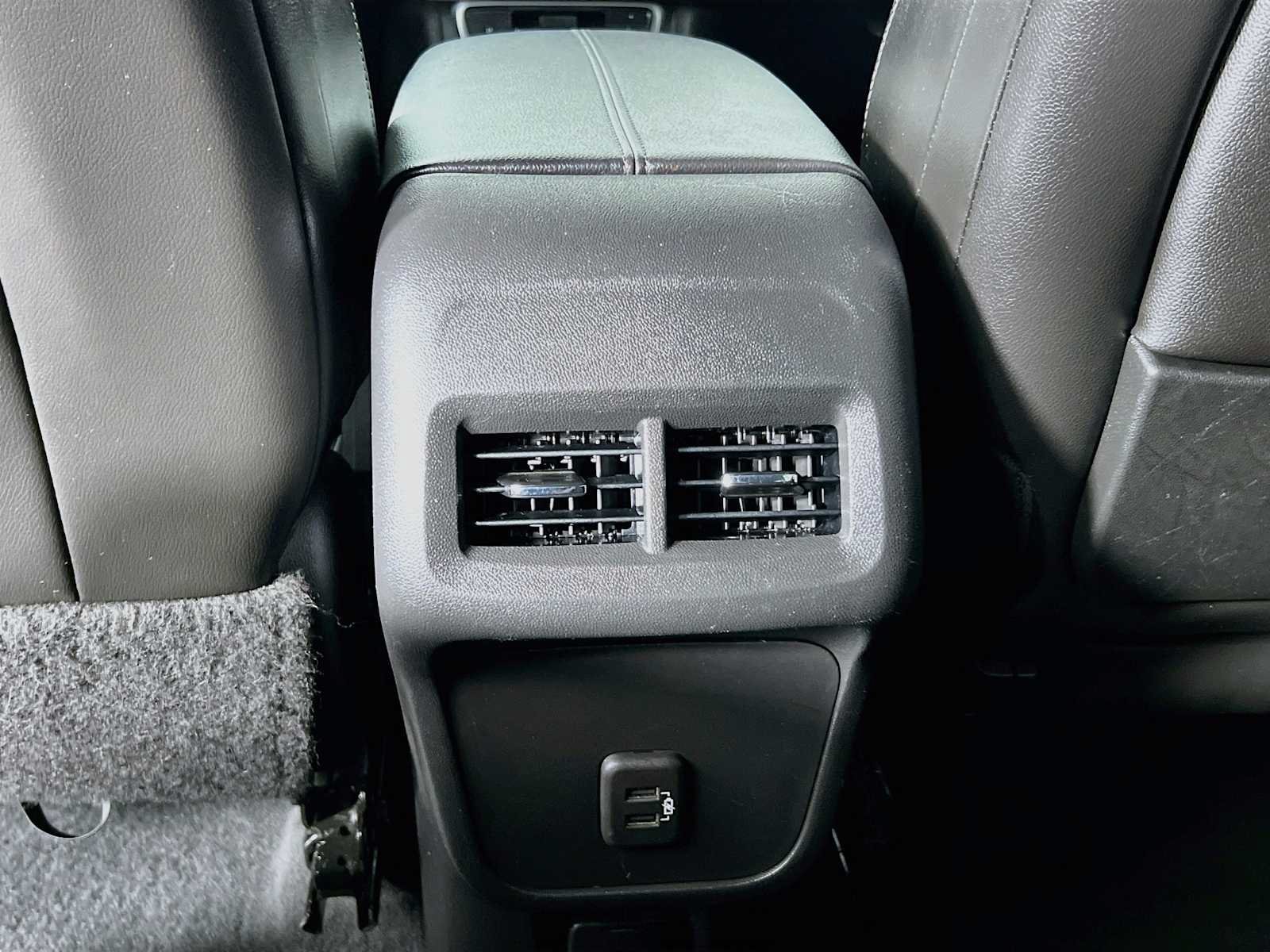 Used 2022 GMC Terrain SLT AWD/4WD image 25