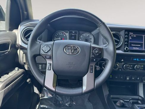 Used 2023 Toyota Tacoma TRD Sport w/ Technology Package AWD/4WD image 12