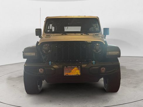 Used 2023 Jeep Wrangler Unlimited w/ Cold Weather Group AWD/4WD image 8