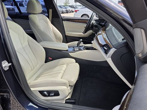 Used 2017 BMW 530i RWD image 19