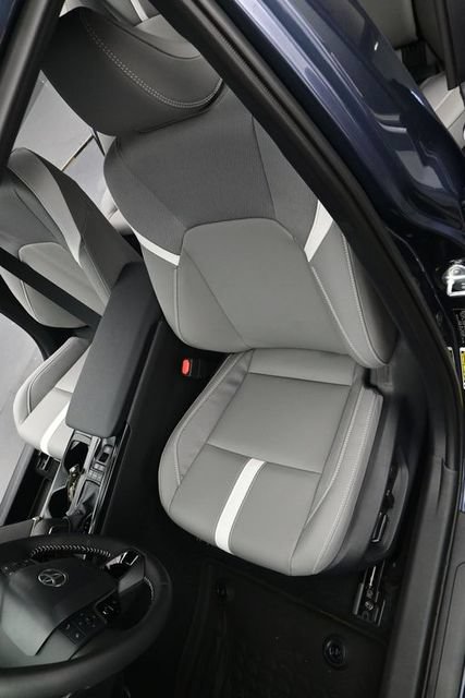New 2026 Toyota Camry SE FWD image 9