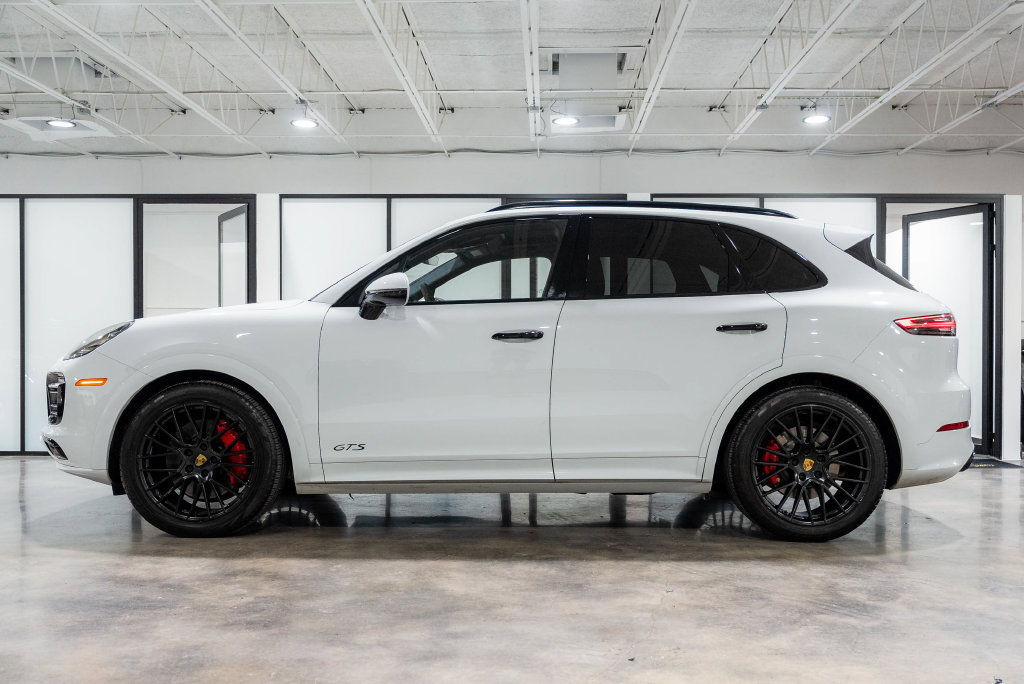 Used 2021 Porsche Cayenne GTS AWD/4WD image 89