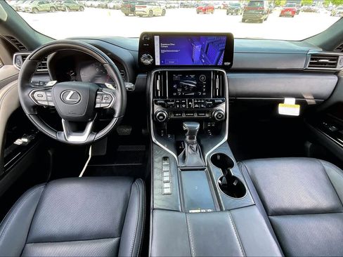 Used 2023 Lexus LX 600 4WD w/ Appearance Package image 13