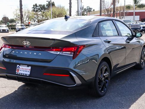New 2026 Hyundai Elantra Sport image 6