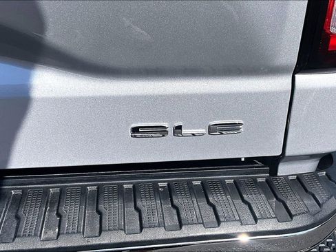Used 2020 GMC Sierra 1500 SLE w/ SLE Value Package AWD/4WD image 8