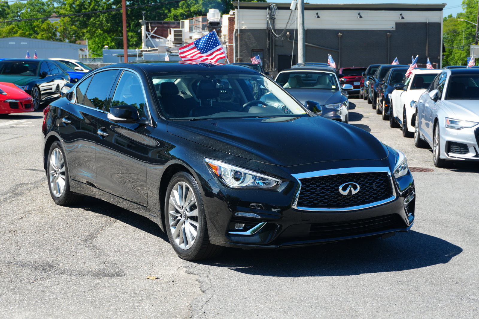 Used 2021 INFINITI Q50 Luxe w/ All Weather Package AWD/4WD image 3