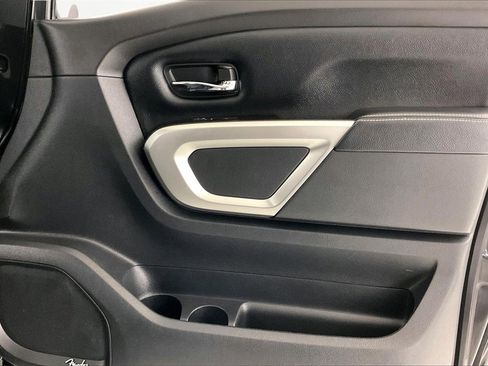 Used 2019 Nissan Titan PRO-4X w/ Pro-4x Utility Package image 24