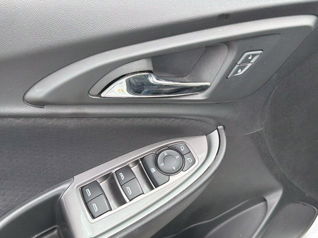 Used 2024 Chevrolet Malibu LT FWD image 19