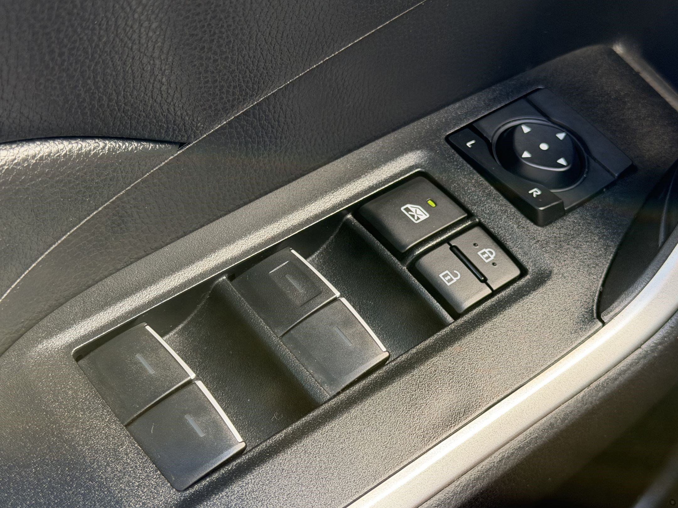 Used 2023 Toyota RAV4 XLE w/ Convenience Package FWD image 29