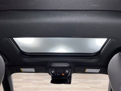 Used 2025 Cadillac CT5 Sport w/ Sun And Sound Package image 18