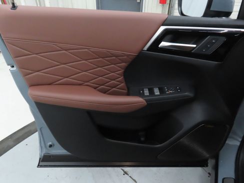 New 2026 Mitsubishi Outlander SEL FWD image 10