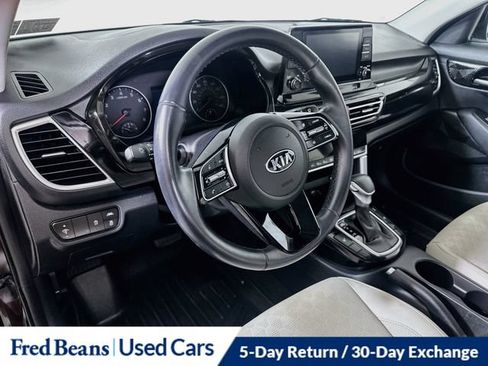 Used 2021 Kia Seltos EX AWD/4WD image 14
