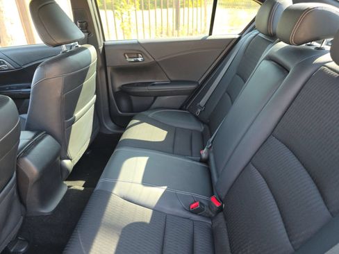 Used 2016 Honda Accord Sport image 6