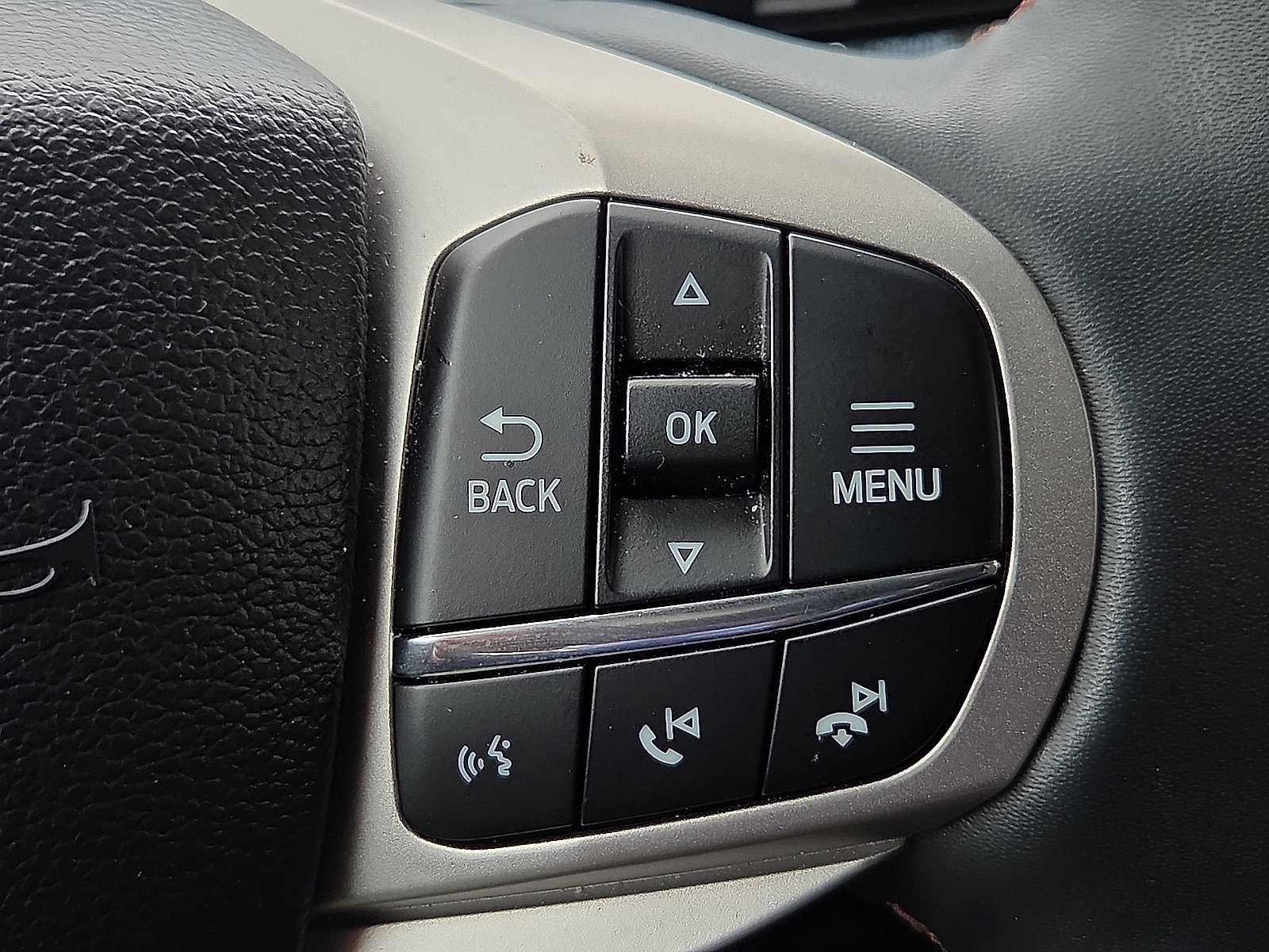 Used 2025 Ford Explorer Active RWD image 20