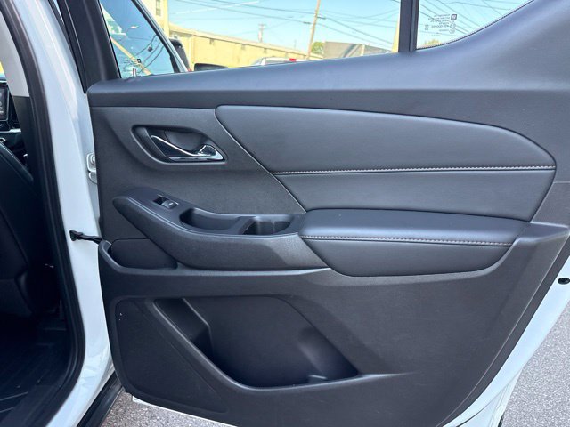 Used 2021 Chevrolet Traverse RS AWD/4WD image 37
