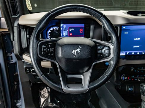 Used 2024 Ford Bronco Wildtrak image 18