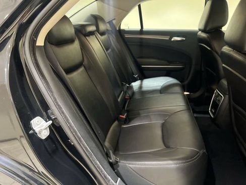 Used 2019 Chrysler 300 Touring L w/ Quick Order Package 22F RWD image 22