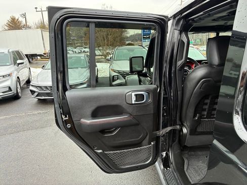 Used 2022 Jeep Wrangler Unlimited Rubicon w/ LED Lighting Group image 53