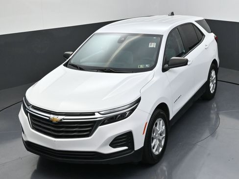 Used 2022 Chevrolet Equinox LS w/ LS Convenience Package AWD/4WD image 41