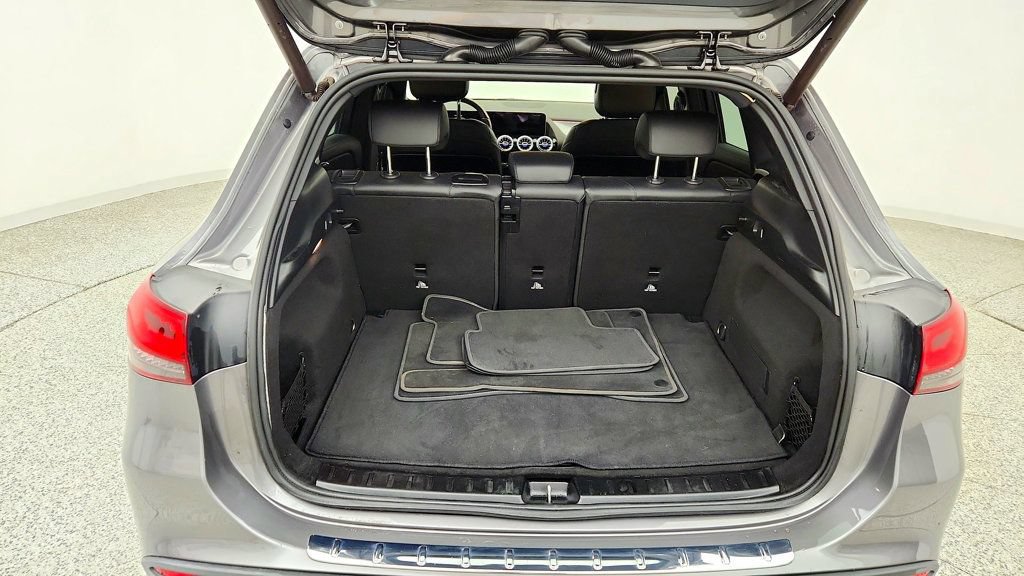 Used 2021 Mercedes-Benz GLA 250 4MATIC w/ Premium Package image 18