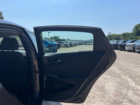 Used 2016 Chevrolet Malibu LT FWD image 32