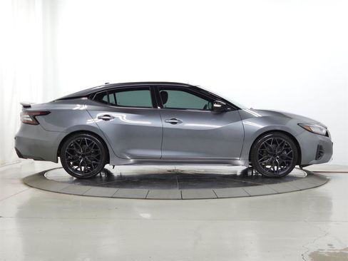 Used 2019 Nissan Maxima SR w/ Premium Package FWD image 12