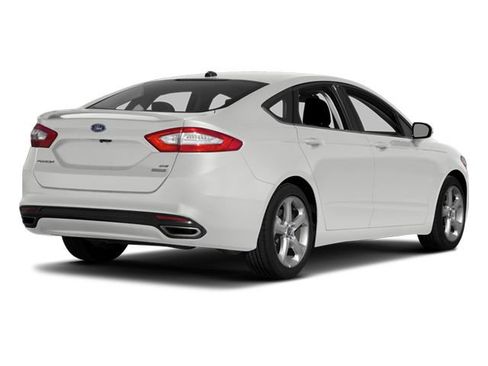 Used 2014 Ford Fusion SE FWD image 3