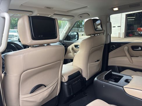 Used 2023 Nissan Armada Platinum w/ Captain's Chairs Package AWD/4WD image 19