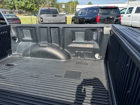 Used 2018 Ford F150 XLT w/ XTR Package image 17