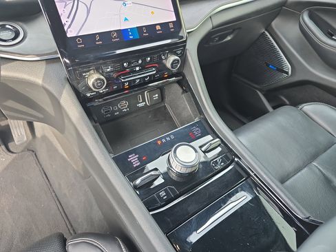 Used 2022 Jeep Grand Cherokee Overland image 30