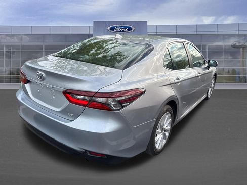 Used 2024 Toyota Camry LE image 5
