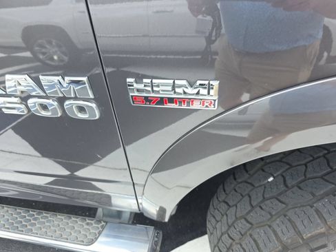 Used 2017 RAM 1500 Laramie w/ Convenience Group AWD/4WD image 13