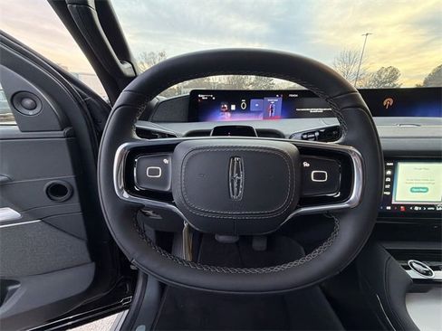 New 2025 Lincoln Navigator Reserve w/ Jet Appearance Package image 14