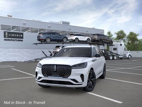 New 2026 Lincoln Aviator Black Label w/ Dynamic Handling Package image 2