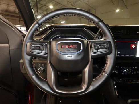 Used 2025 GMC Sierra 2500 AT4 w/ AT4 Premium Plus Package AWD/4WD image 10