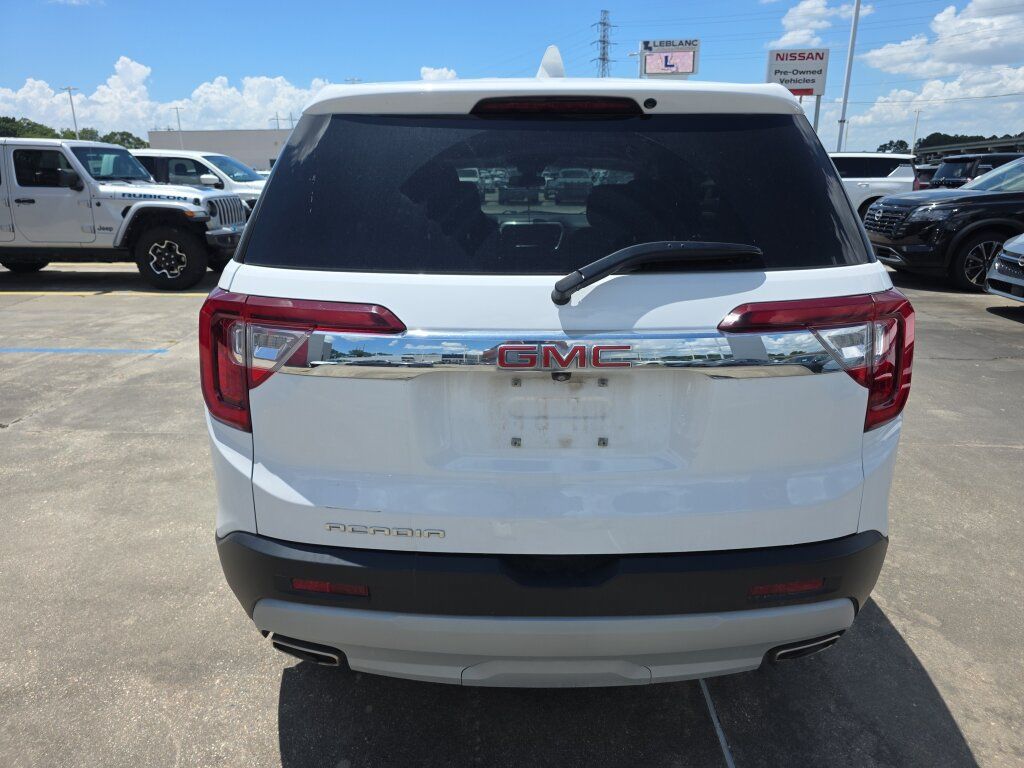 Used 2023 GMC Acadia SLE FWD image 2