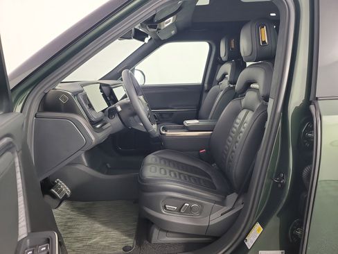 Used 2024 Rivian R1S Adventure image 20