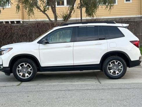 Used 2023 Honda Passport TrailSport image 7