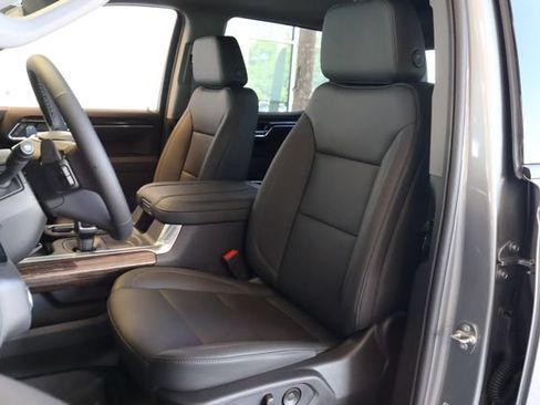 New 2026 GMC Sierra 1500 Elevation w/ Elevation Premium Package AWD/4WD image 16