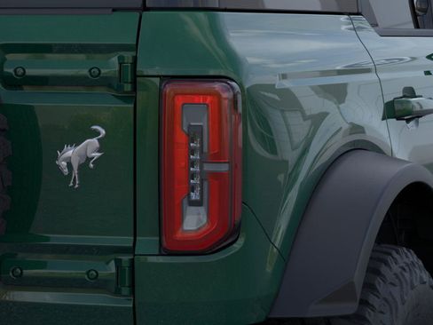 New 2025 Ford Bronco Outer Banks w/ Sasquatch Package image 23