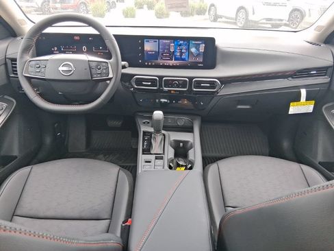 New 2026 Nissan Sentra SR w/ SR Premium Package FWD image 9