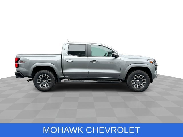 Certified 2024 Chevrolet Colorado Z71 w/ Z71 Convenience Package 2 AWD/4WD image 9