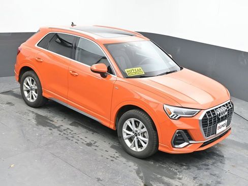 Used 2025 Audi Q3 2.0T Premium image 40