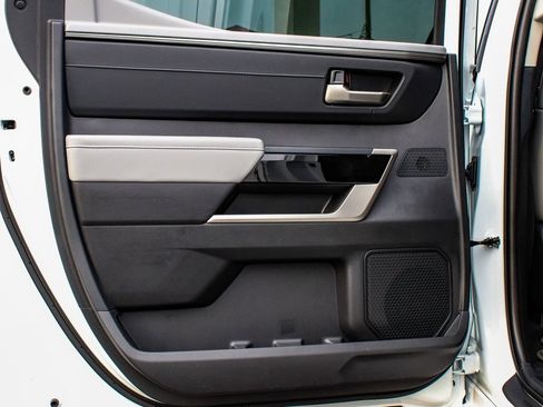 Used 2024 Toyota Tundra Limited image 11