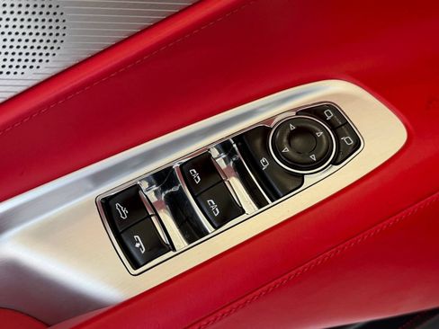Certified 2021 Chevrolet Corvette Stingray Premium Conv w/ Z51 Performance Package RWD image 7