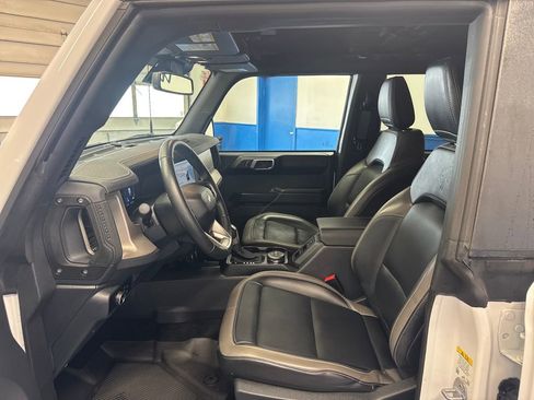 Certified 2025 Ford Bronco Outer Banks AWD/4WD image 11