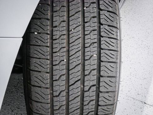 Used 2025 Ford Expedition Platinum AWD/4WD image 12